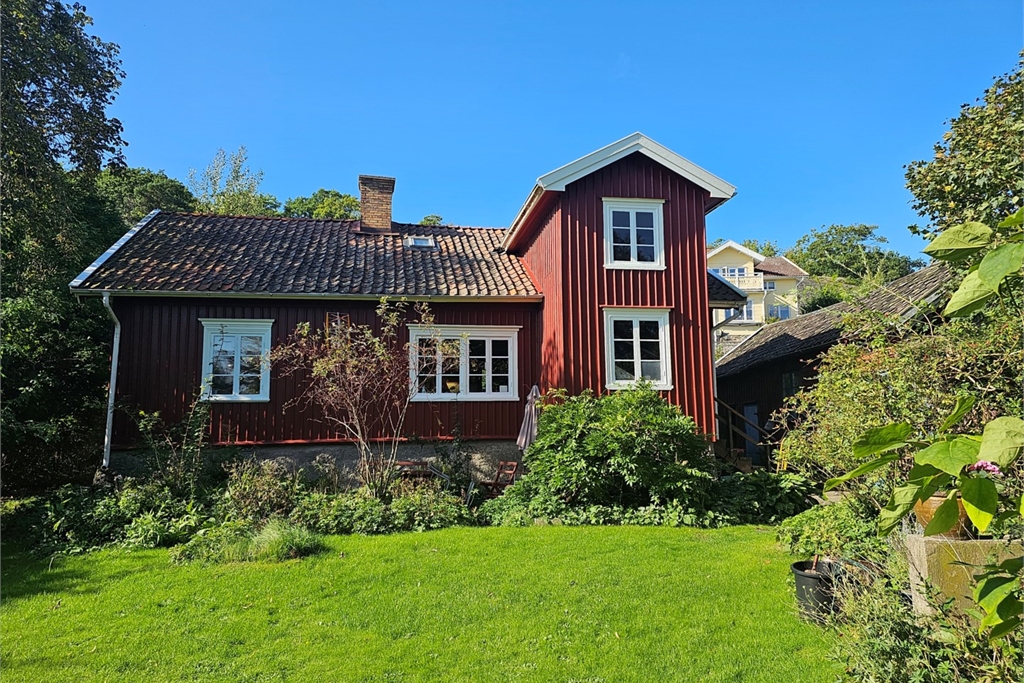 Husviksvägen 12